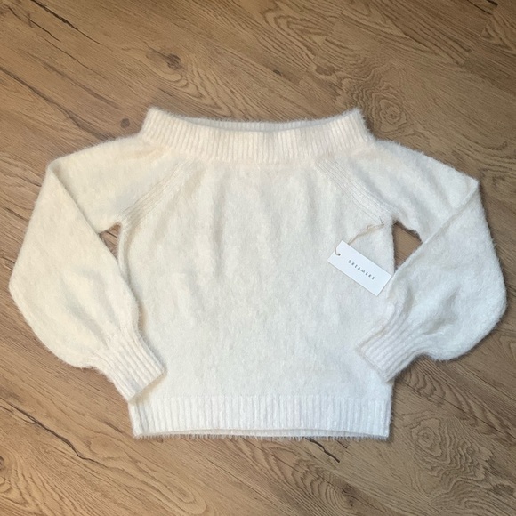 NWT fuzzy wide neck sweater - Picture 1 of 3